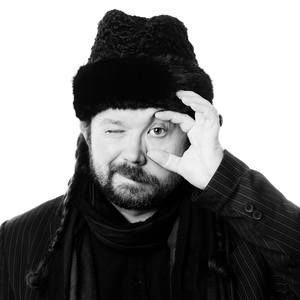 Meet your Posher, Adam